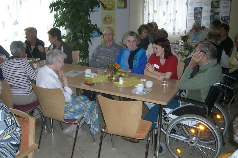 Kaffeenachmittag im Seniorenzentrum Oferdingen