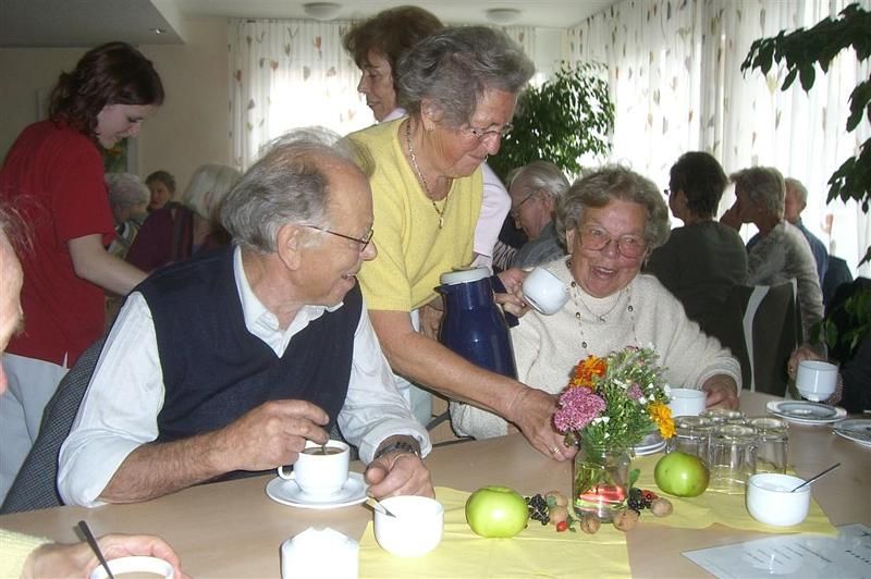 Kaffeenachmittag im Seniorenzentrum Oferdingen